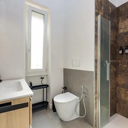 St Paul Basilica Terrace Apartment